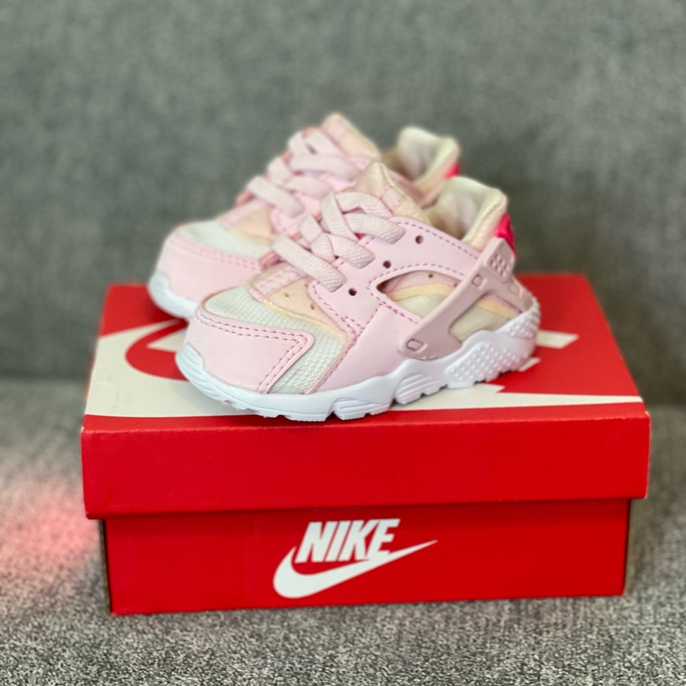 Nike Pink 3c The girls’ Nike Huarache
